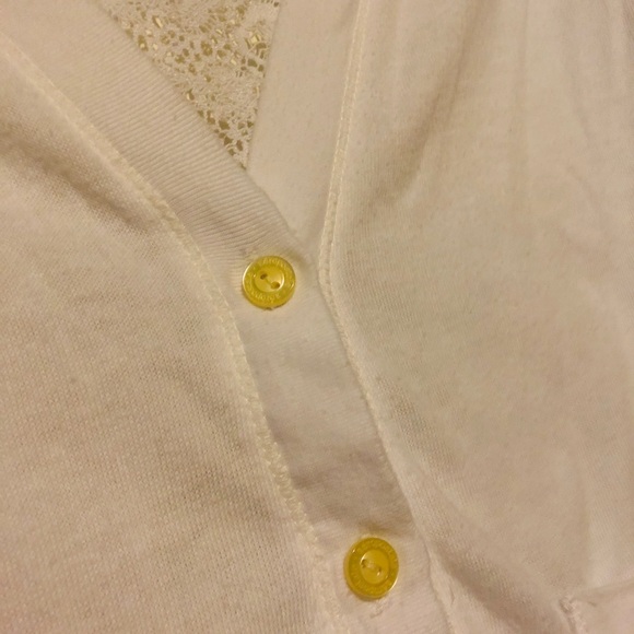 3 FOR 25 🛍 White Aeropostale Cardigan - Picture 3 of 4